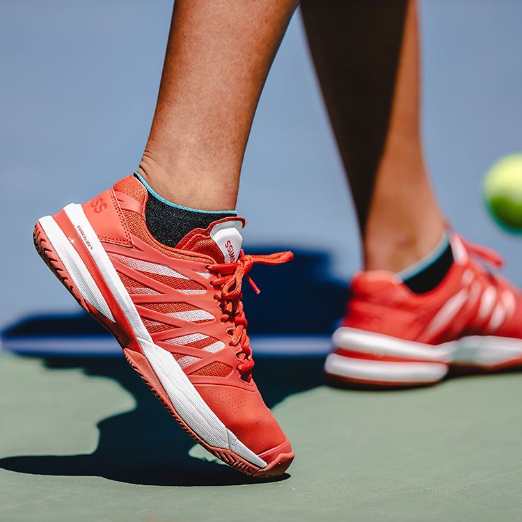 Quel type de chaussures porter pour jouer au tennis?