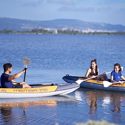 Quelle est la différence entre le canoë et le kayak?